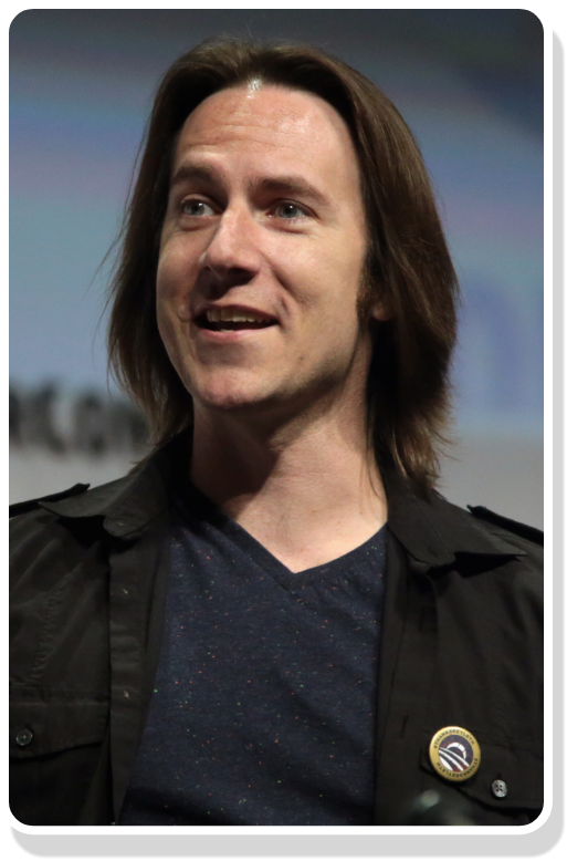 Matthew_Mercer_by_Gage_Skidmore